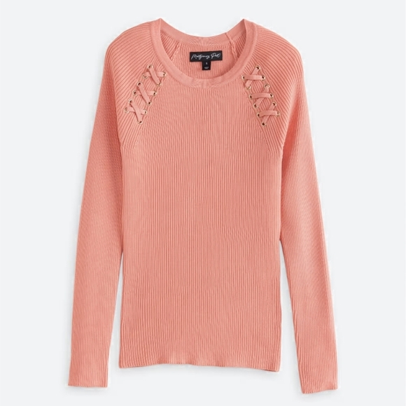 Montgomery Post - Crew Neck Raglan Fitted Ribbed Top - Picture 4 of 12